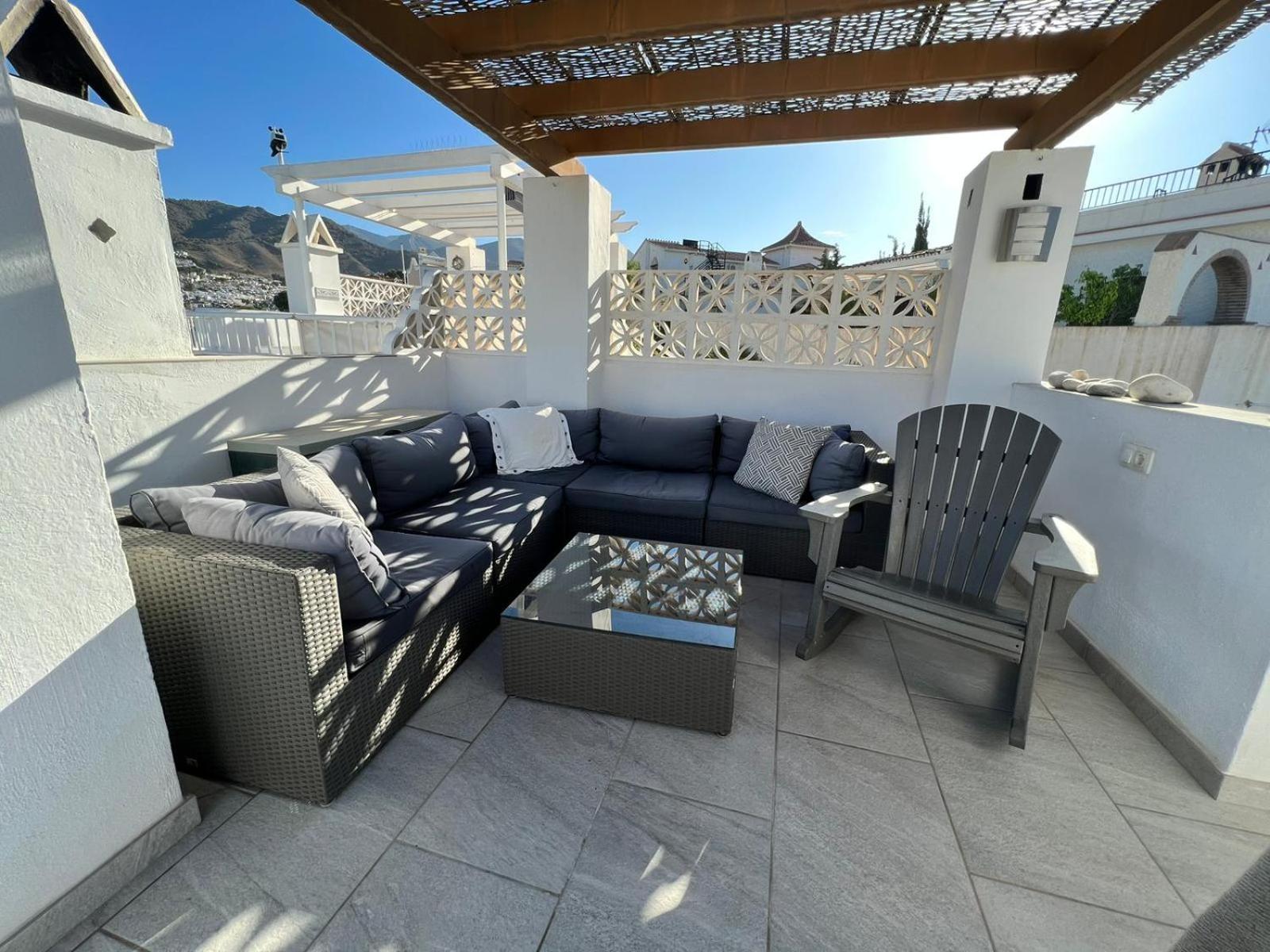 One Bedroom Penthouse Нерха Экстерьер фото
